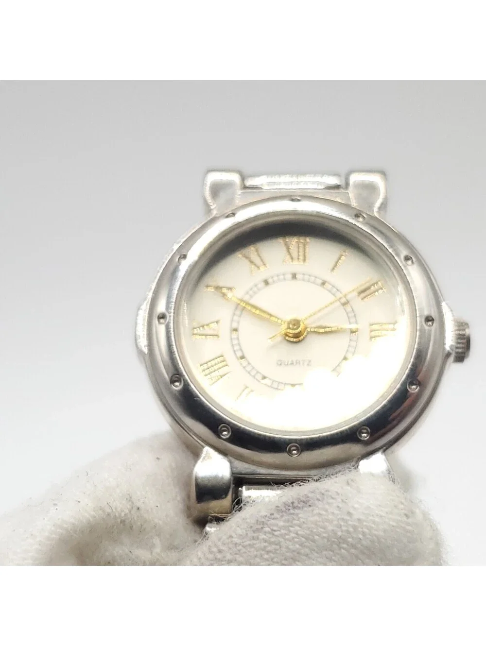 Avon Womens Quartz Watch 24mm Silver Tone Adjustable Band New Battery